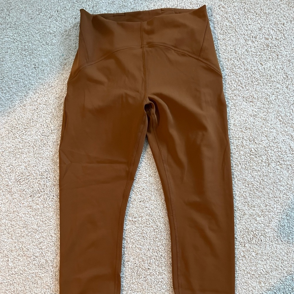 Lululemon 21” leggings